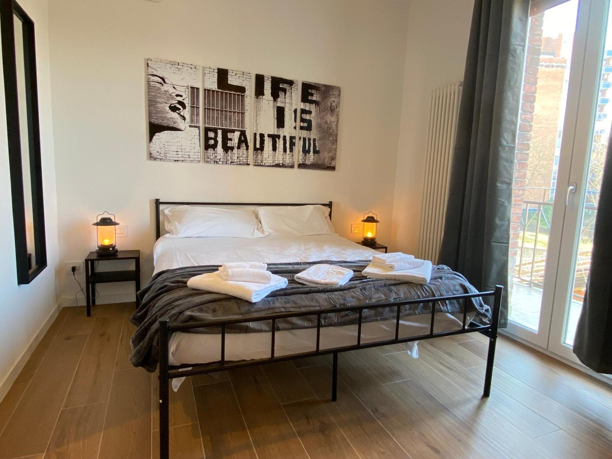 Avantgard Rooms Red Carpet Болонья Экстерьер фото
