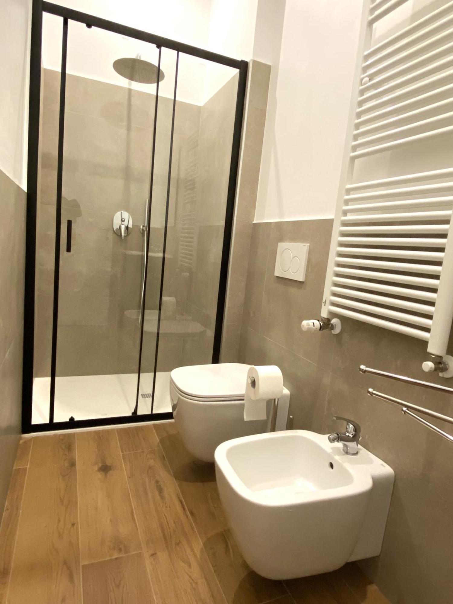 Avantgard Rooms Red Carpet Болонья Экстерьер фото