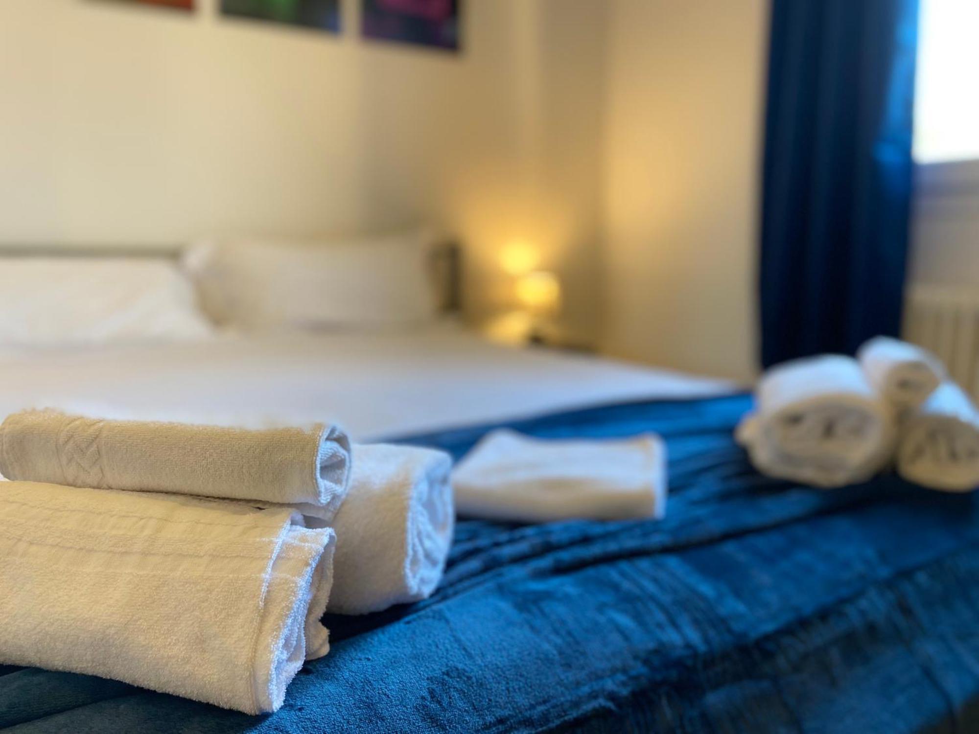 Avantgard Rooms Red Carpet Болонья Экстерьер фото
