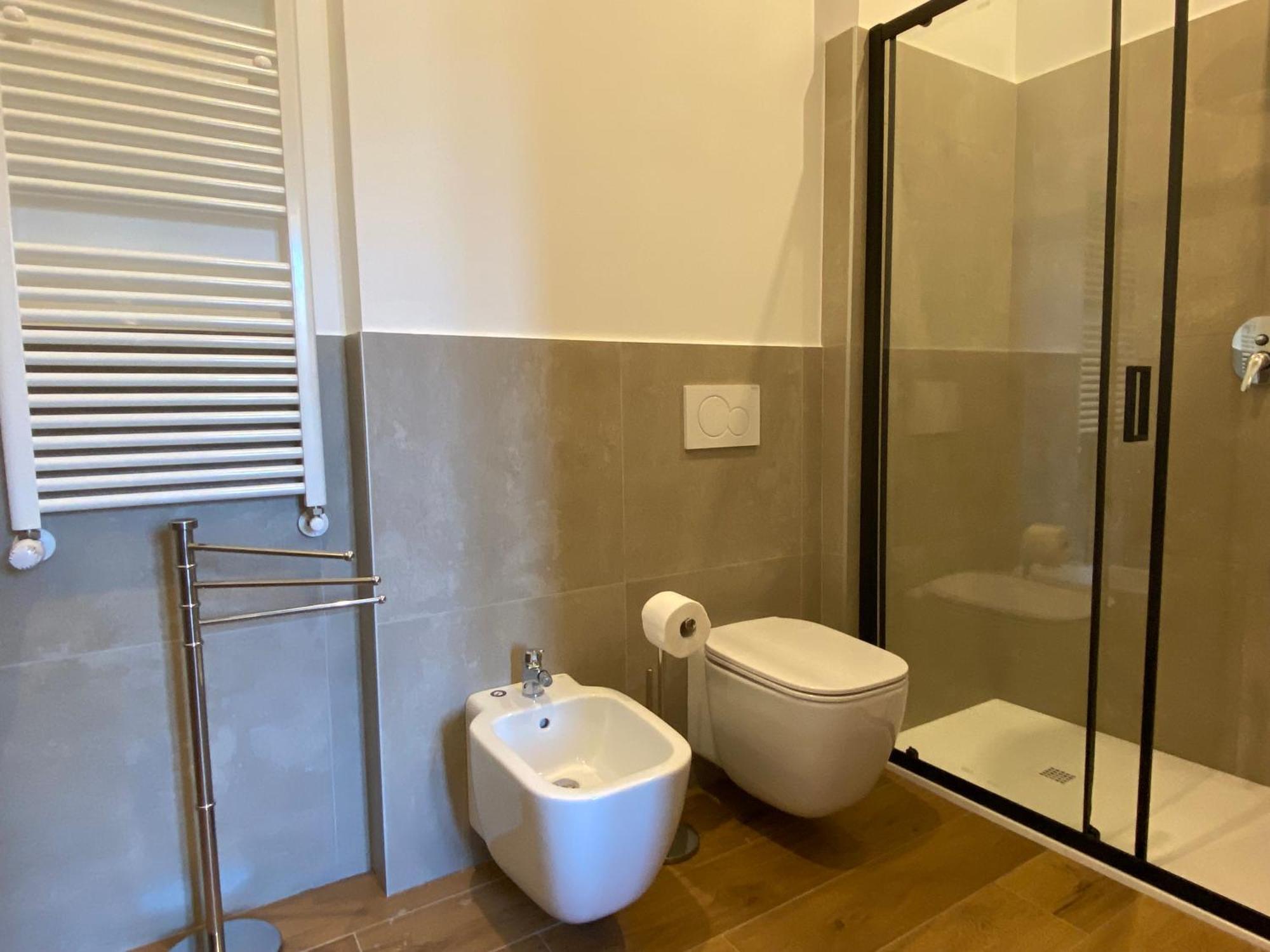 Avantgard Rooms Red Carpet Болонья Экстерьер фото